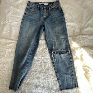 Brandy Melville blue jeans straight leg with rips